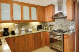 Los Altos Club residence kitchen Los Altos Club residence kitchen